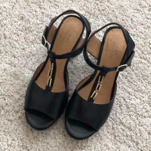 A.P.C black leather sandal